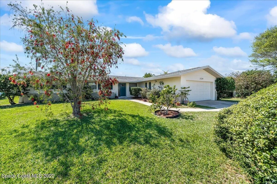 Photo of 329 Dorset Drive