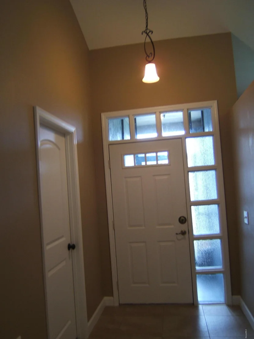 Photo of 875 Jamestown Drive