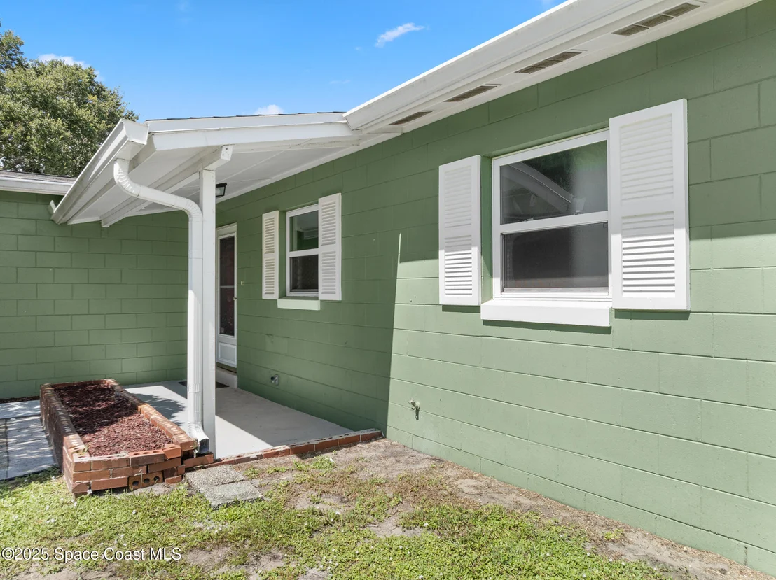 Photo of 350 Maple Place