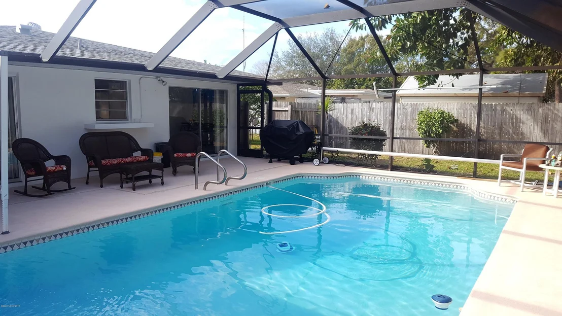 Photo of 787 Apollo Circle NE