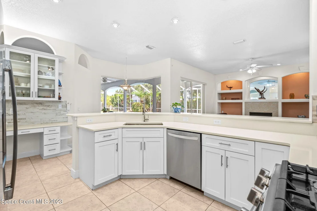 Photo of 213 Peregrine Drive