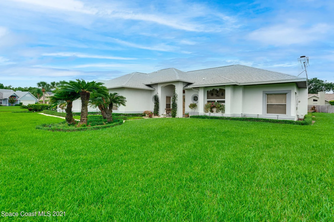Photo of 985 Spanish Wells Drive