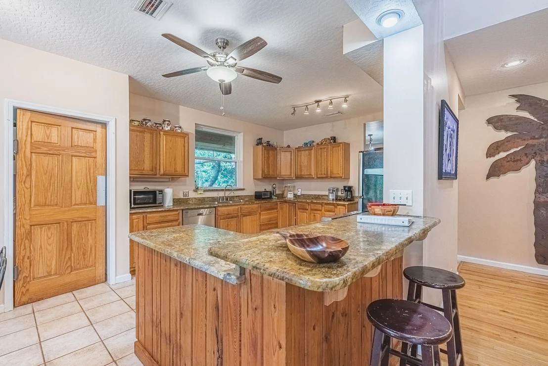 Photo of 104 Seagrape Road