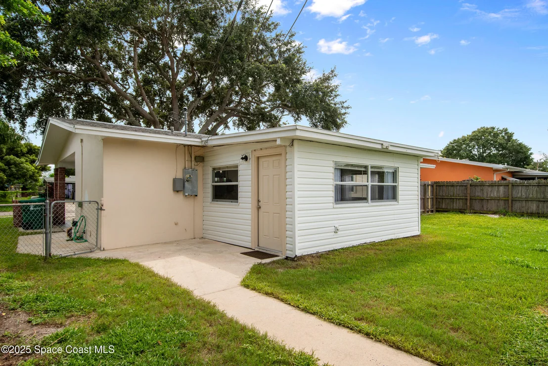 Photo of 620 Clarke Avenue
