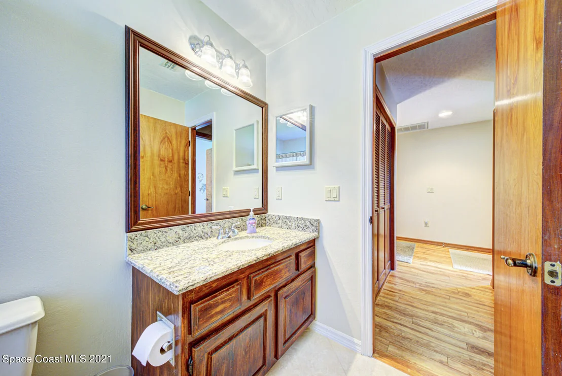 Photo of 873 Ridge Lake Drive