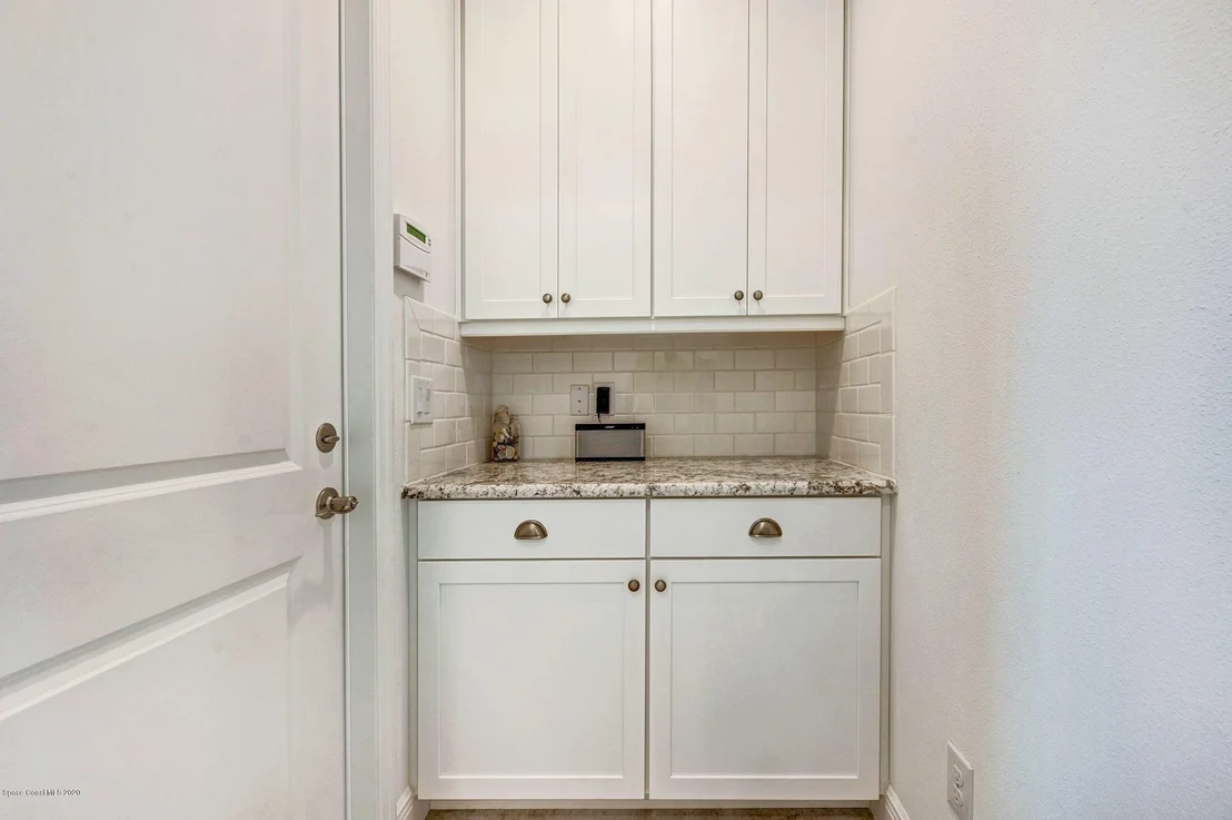 Photo of 2931 Casterton Drive
