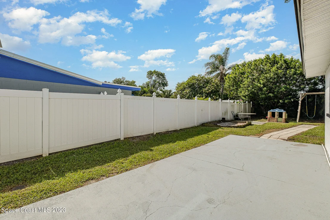Photo of 2635 Hereford Road