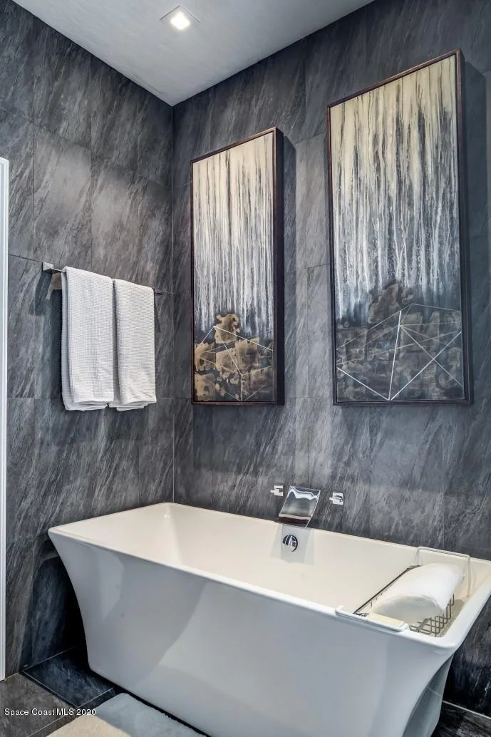 Photo of 3696 Peninsula Circle
