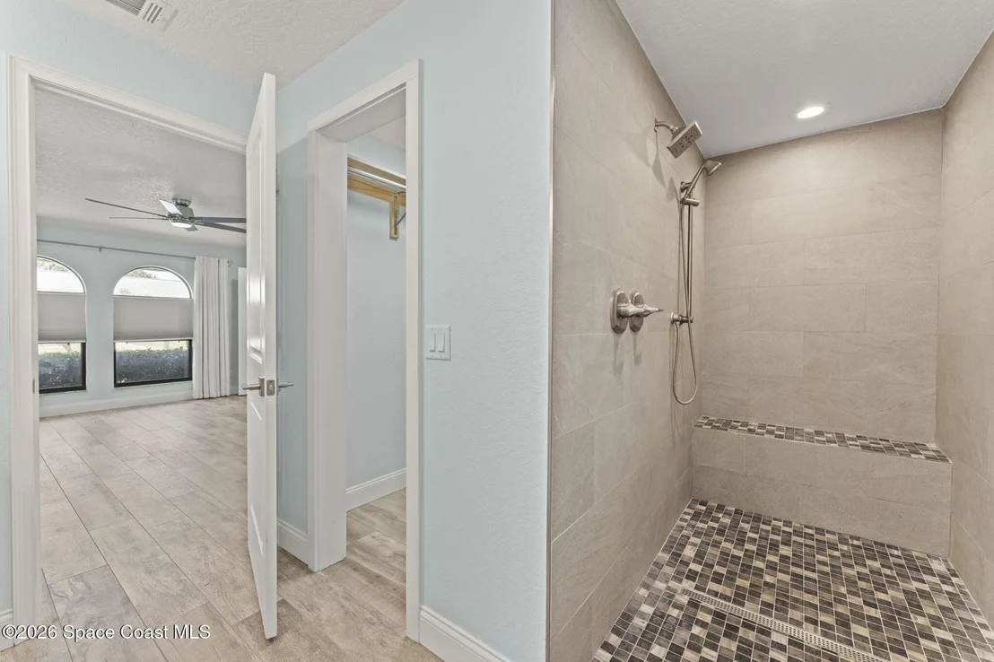 Photo of 398 Grant Avenue