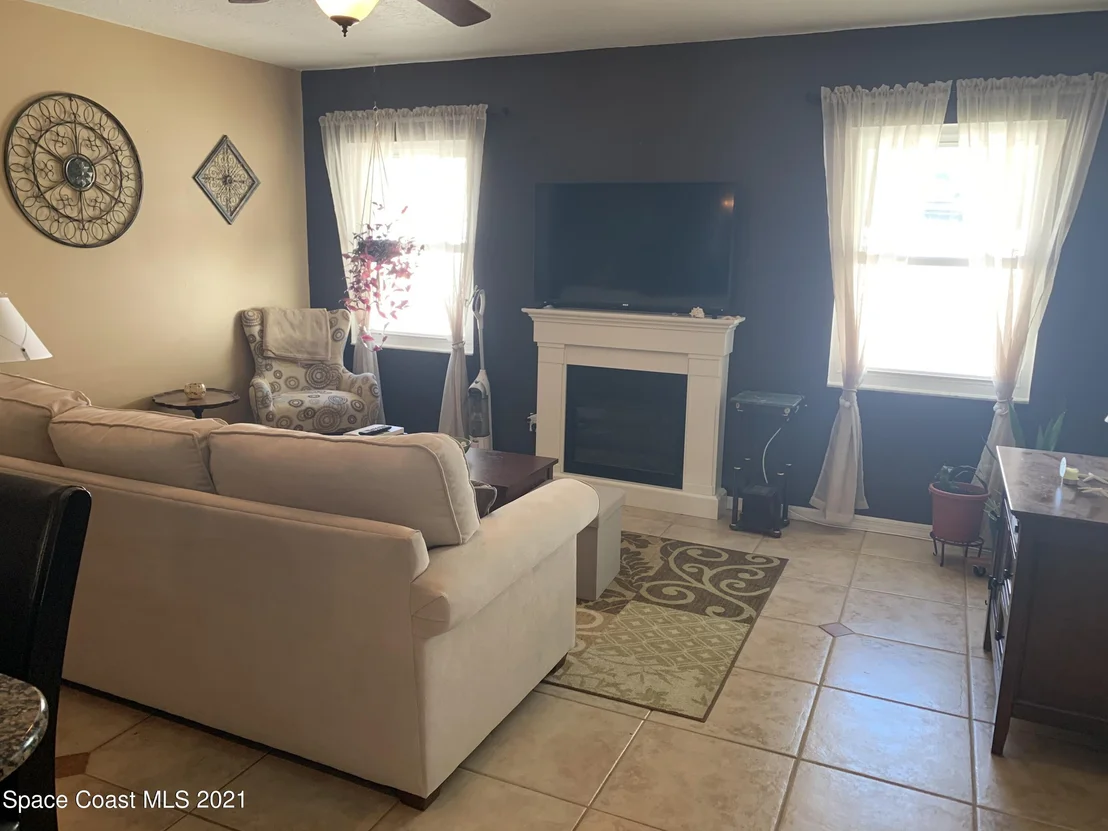 Photo of 6565 Dock Avenue
