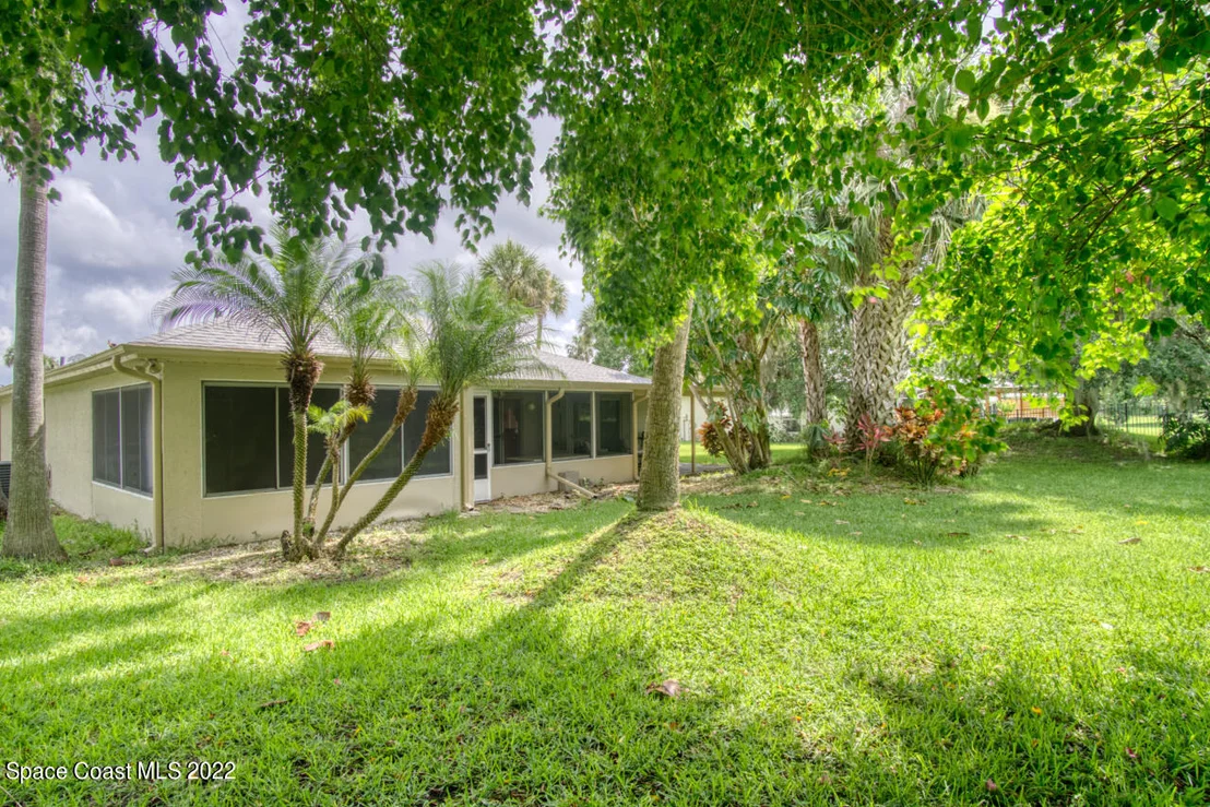 Photo of 1190 Meadowbrook Road NE