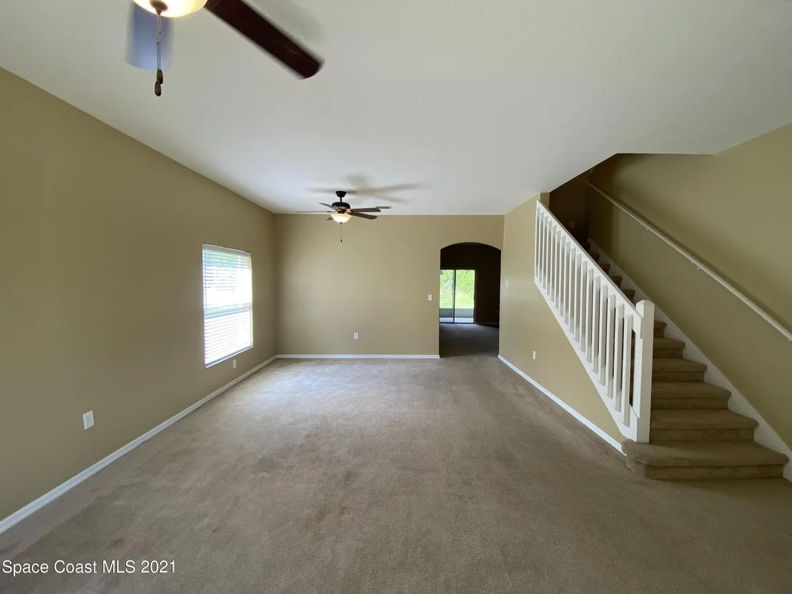 Photo of 300 Cavern Ave Avenue SE