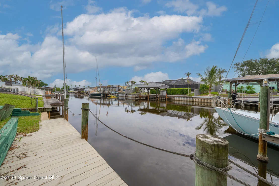 Photo of 413 Sparrow Drive