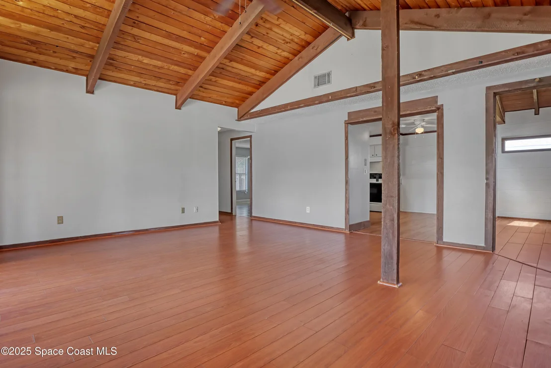 Photo of 210 Applewood Circle