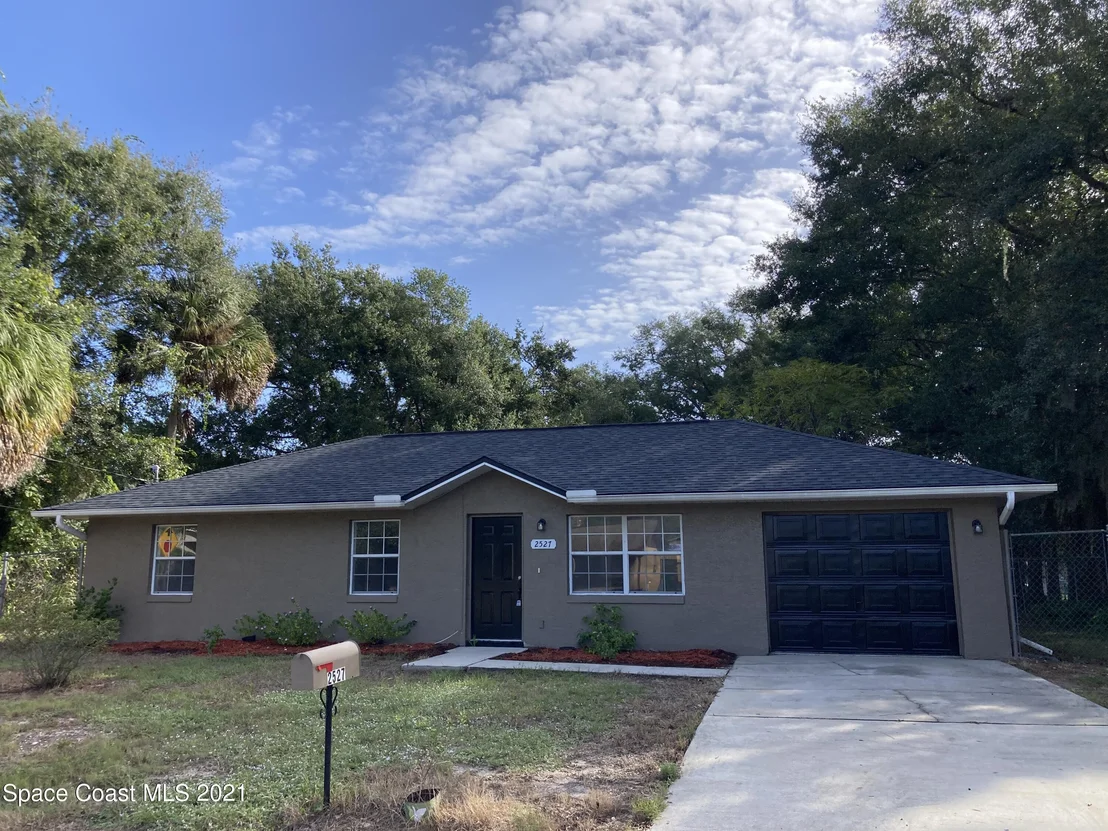 Photo of 2527 Orange Avenue