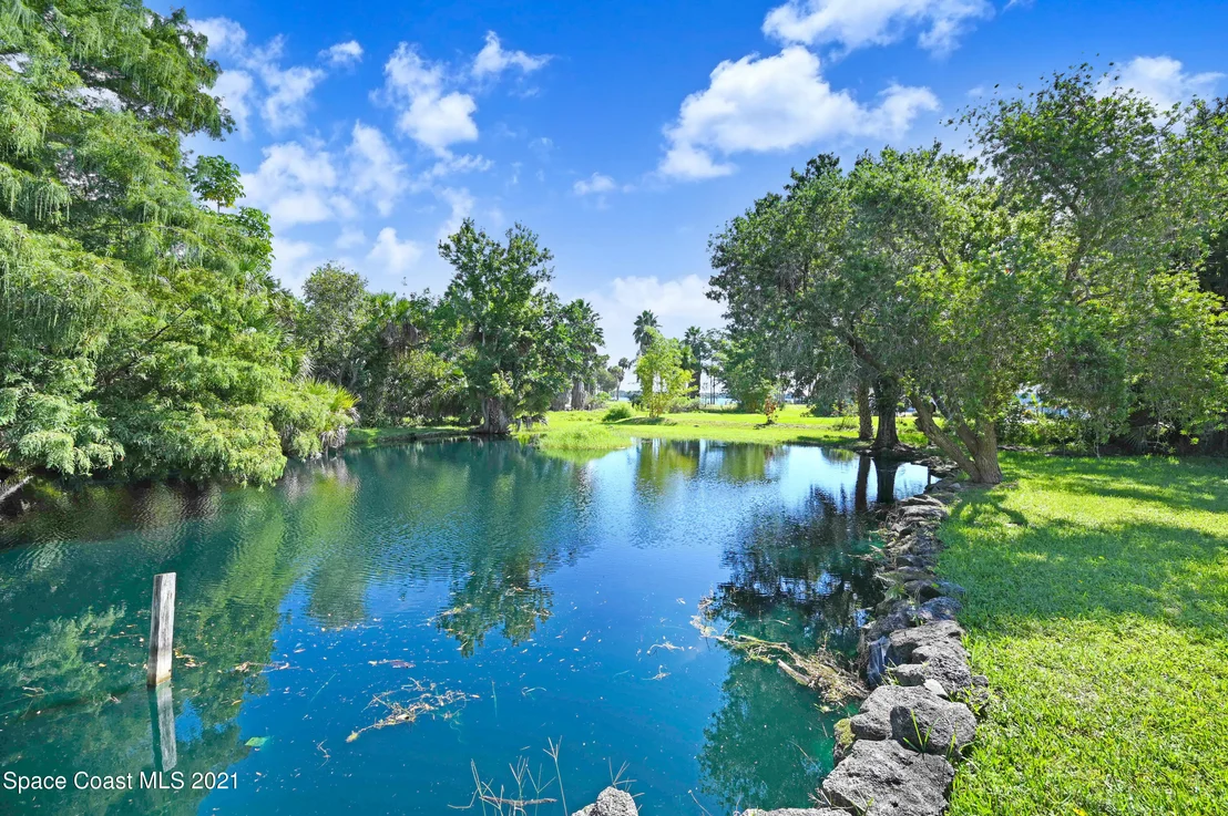 Photo of 255 River Road Circle