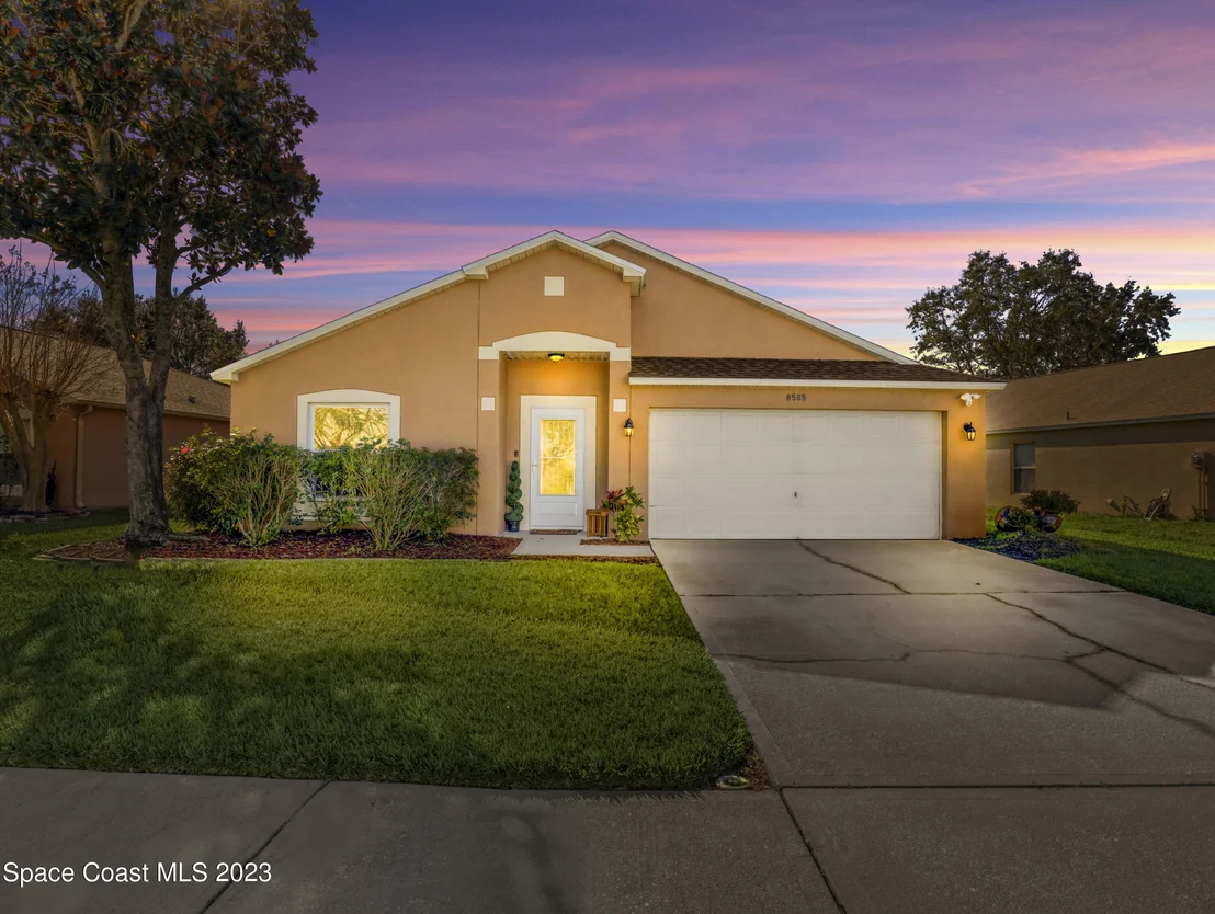 Photo of 8585 Eola Court