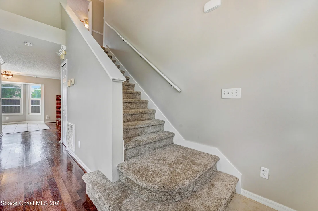 Photo of 6977 Hammock Trace Drive