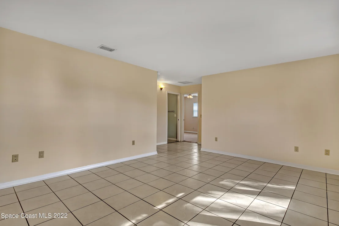 Photo of 185 Herron Drive
