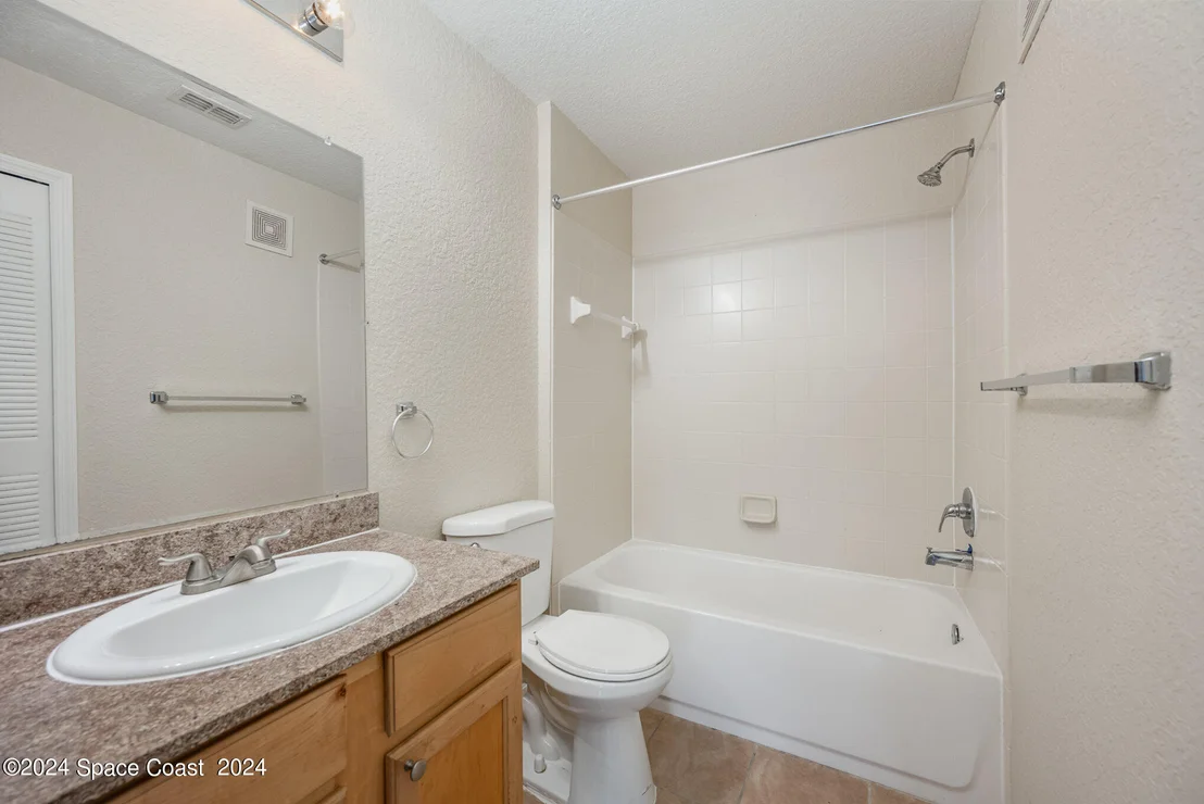 Photo of Unit 1021 at 3501 D'Avinci Way