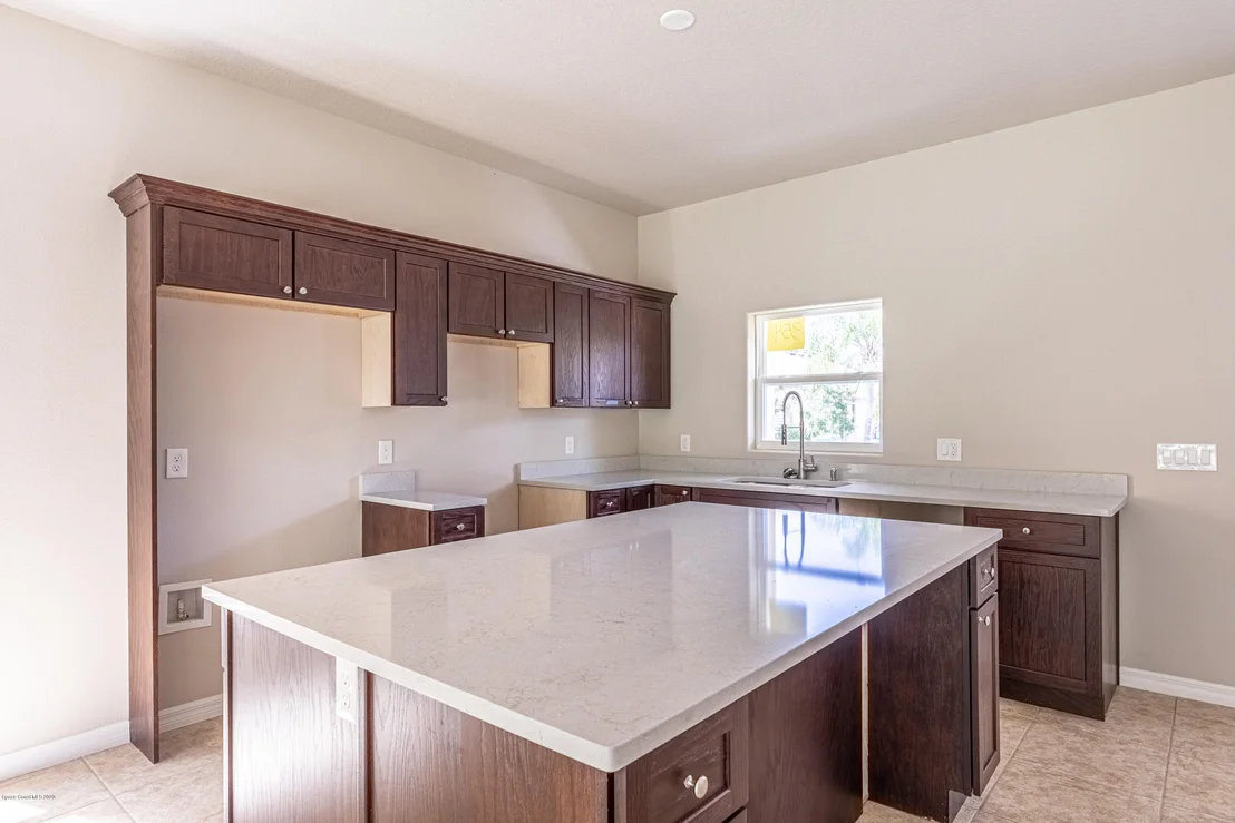 Photo of 544 Dryden Circle