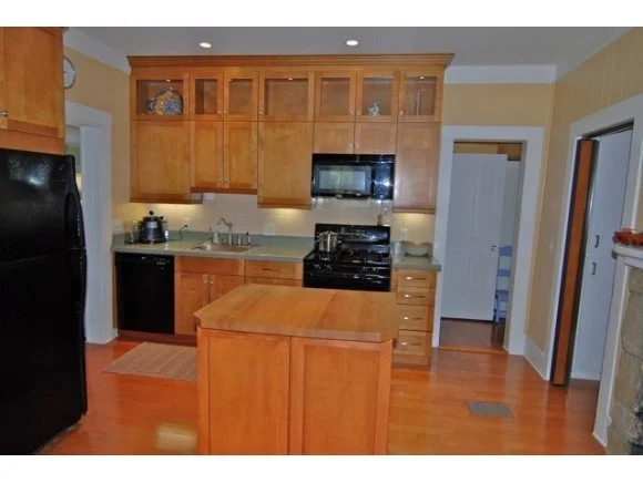 Photo of 1280 Highland