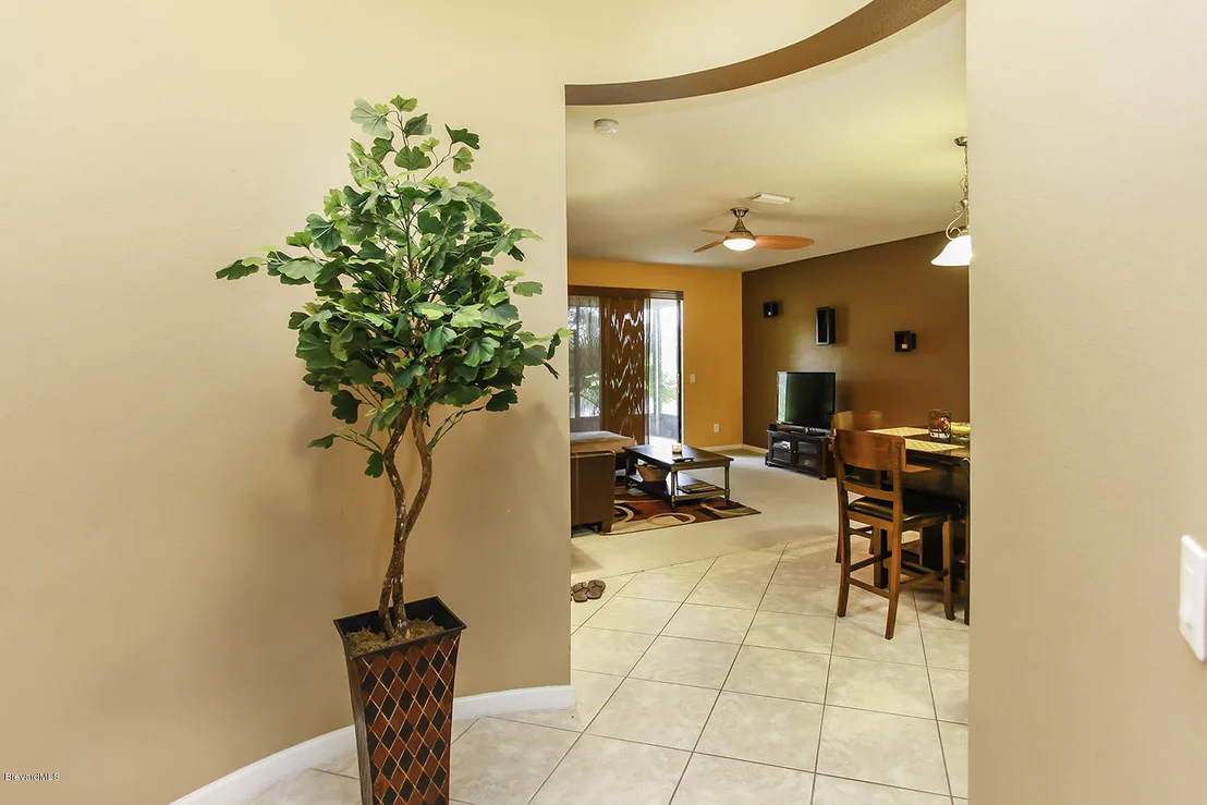 Photo of 1221 Bolle Circle
