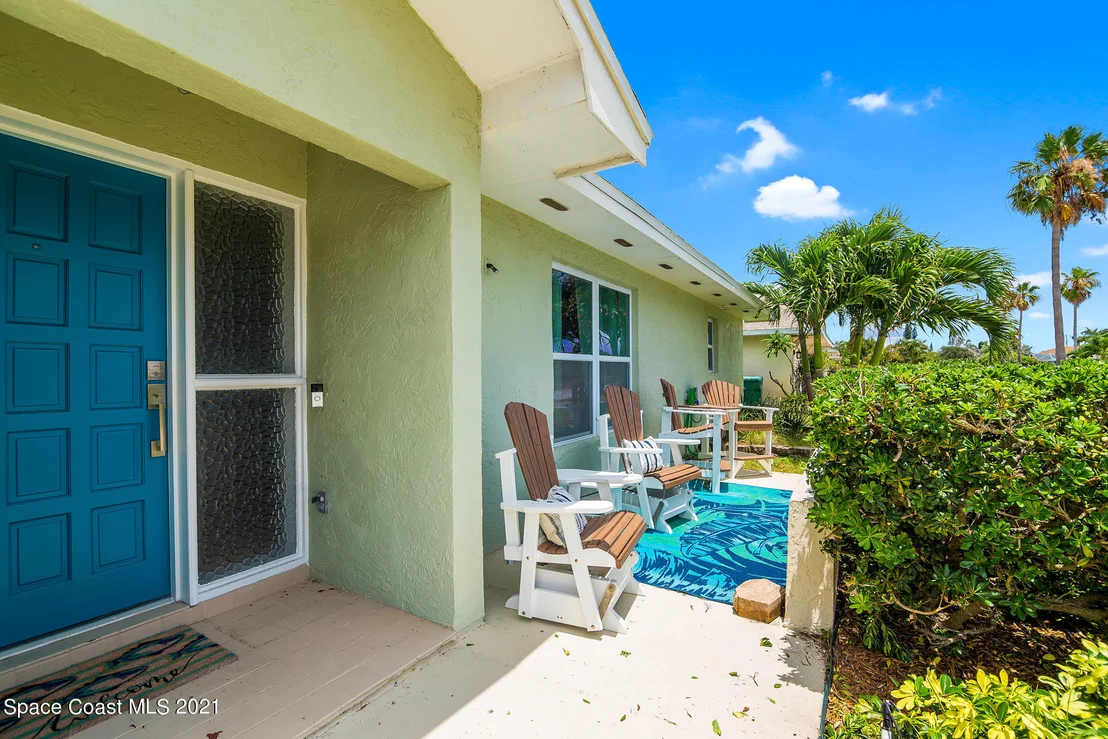 Photo of 680 Poinsetta Drive