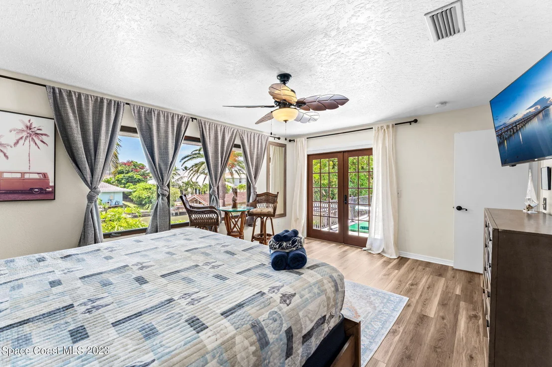 Photo of 442 Riverview Lane