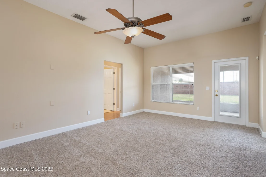 Photo of 2400 Bridgeport Circle