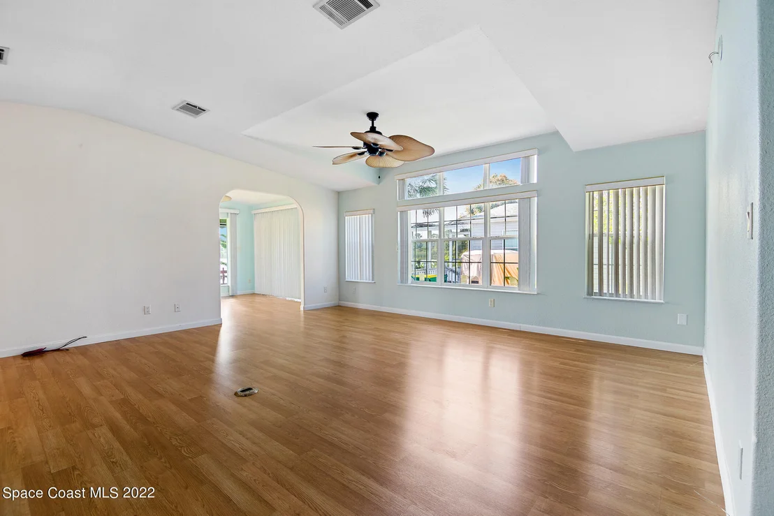 Photo of 143 Scenic Drive