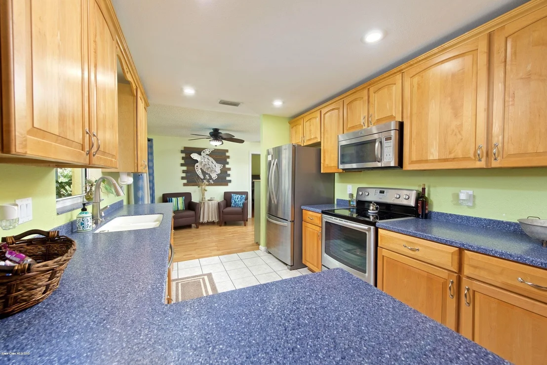 Photo of 770 Hibiscus Drive
