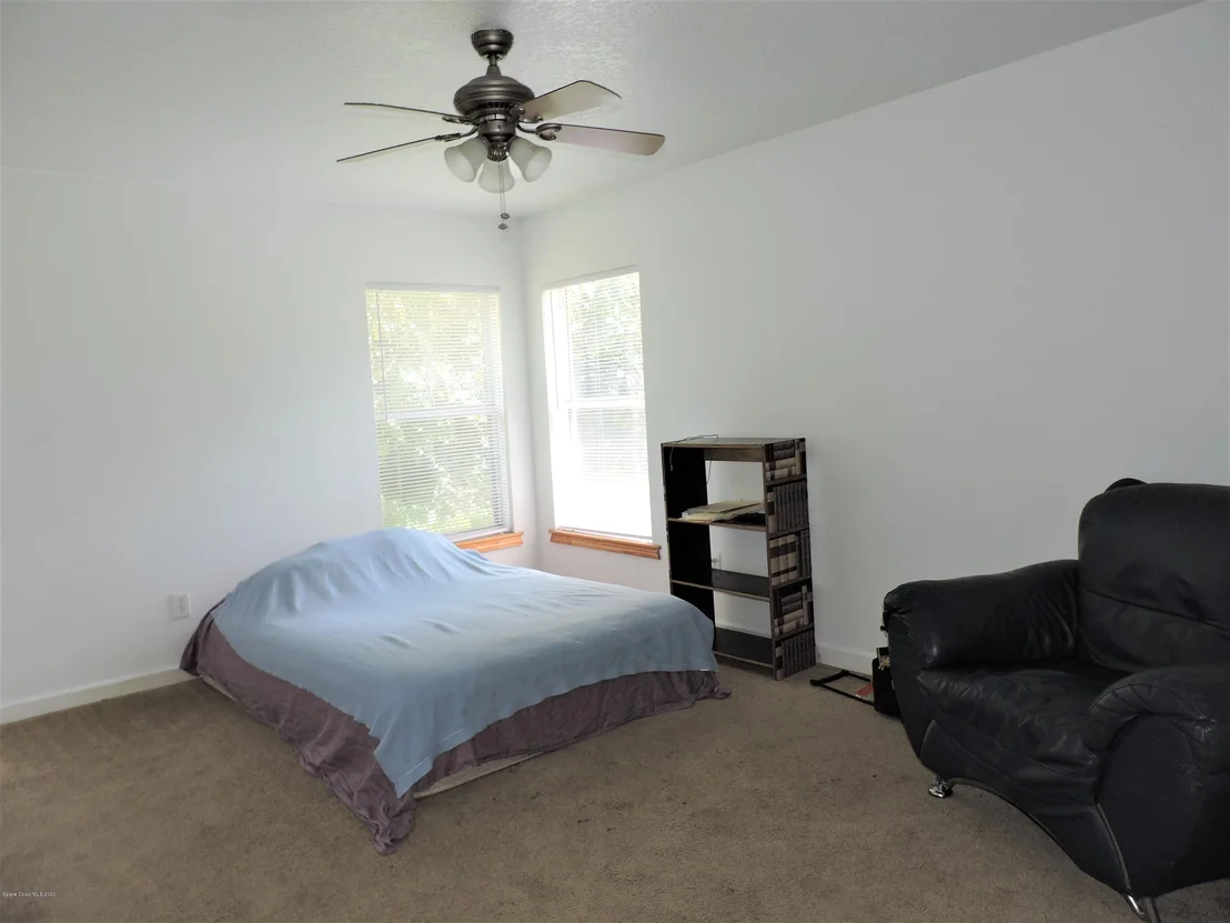 Photo of 812 Varr Avenue