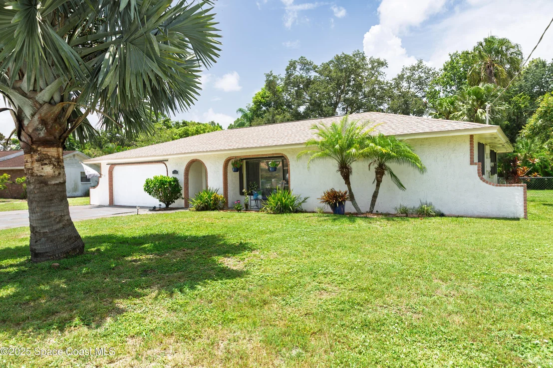 Photo of 1368 Gleneagles Way