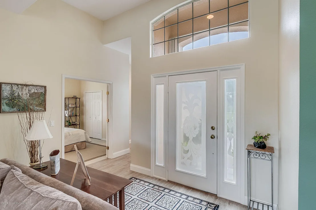 Photo of 925 Palm Brook Drive