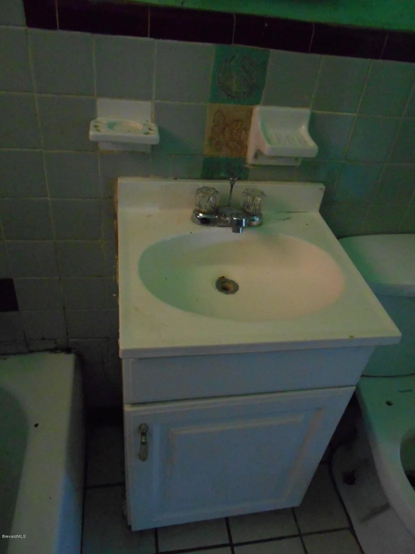 Photo of 2921 Lawrence Drive