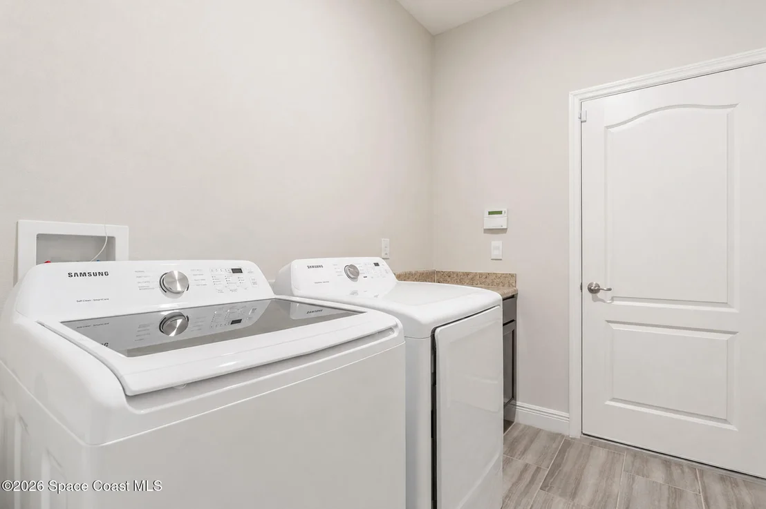 Photo of 5965 Grissom Parkway
