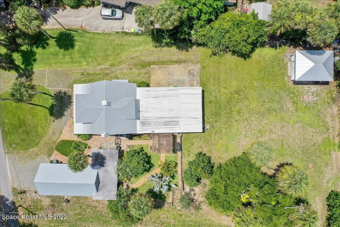 Photo of 2915 N Indian River Drive