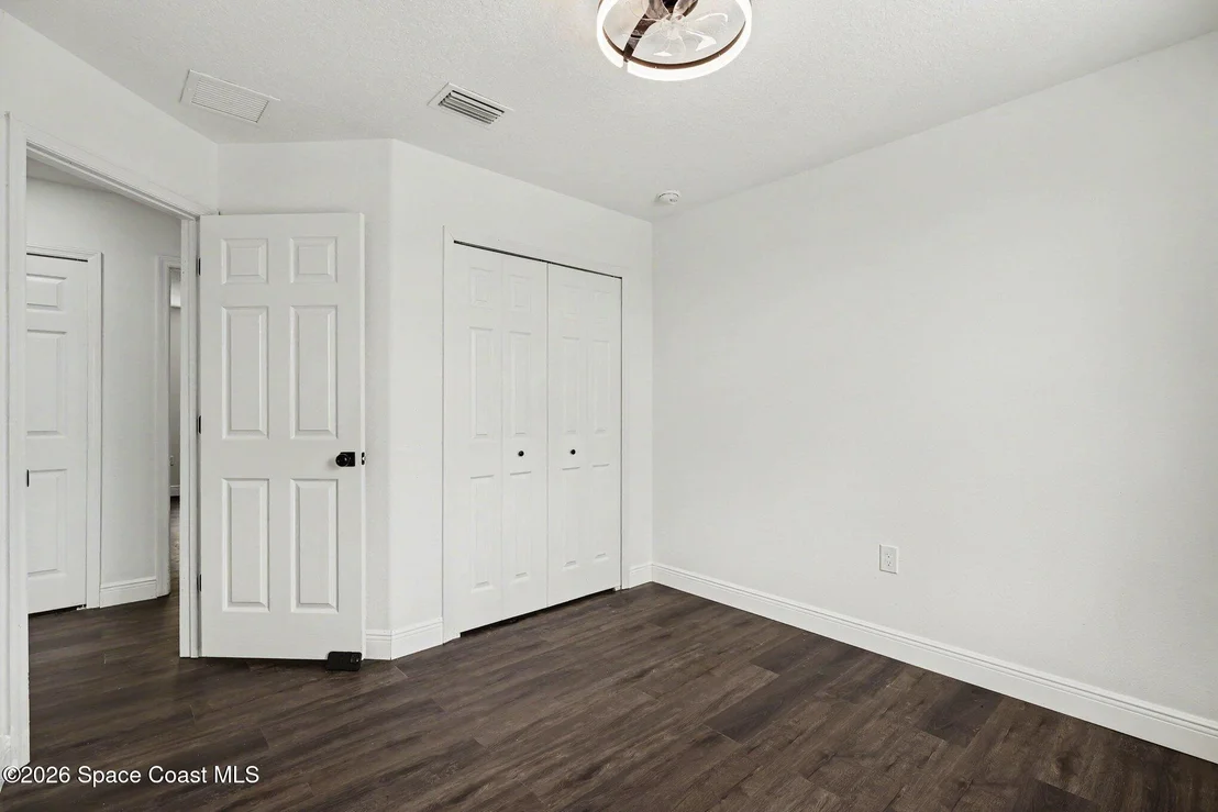Photo of 2030 Bridgeport Circle