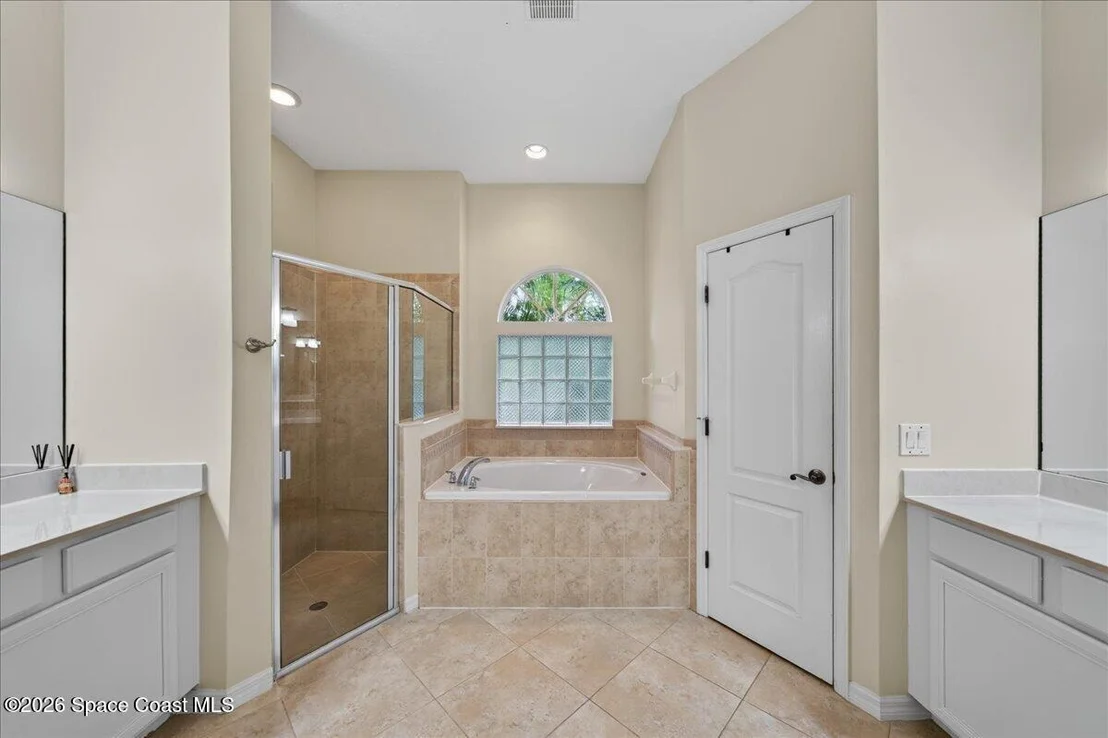 Photo of 1848 Windbrook Drive SE