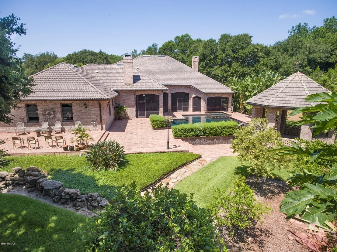 Photo of 16 Summer Place