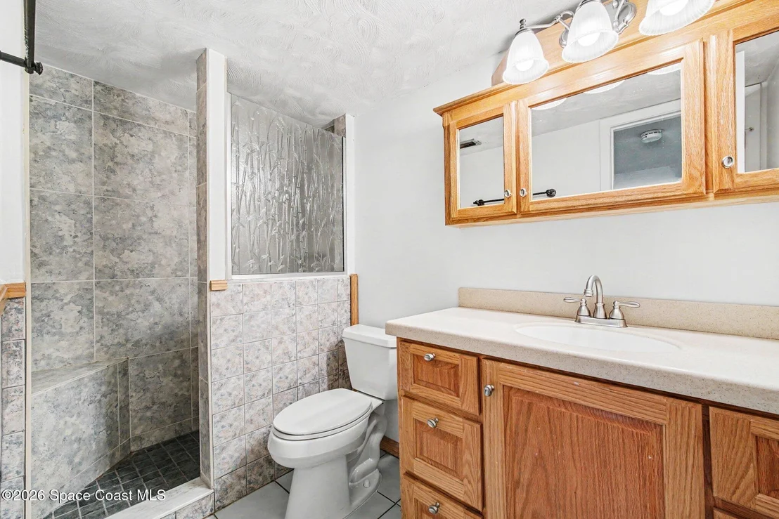 Photo of 909 Northbrook Drive