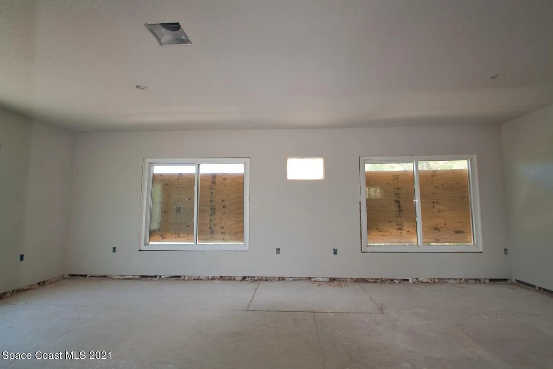 Photo of 5305 Avenue C