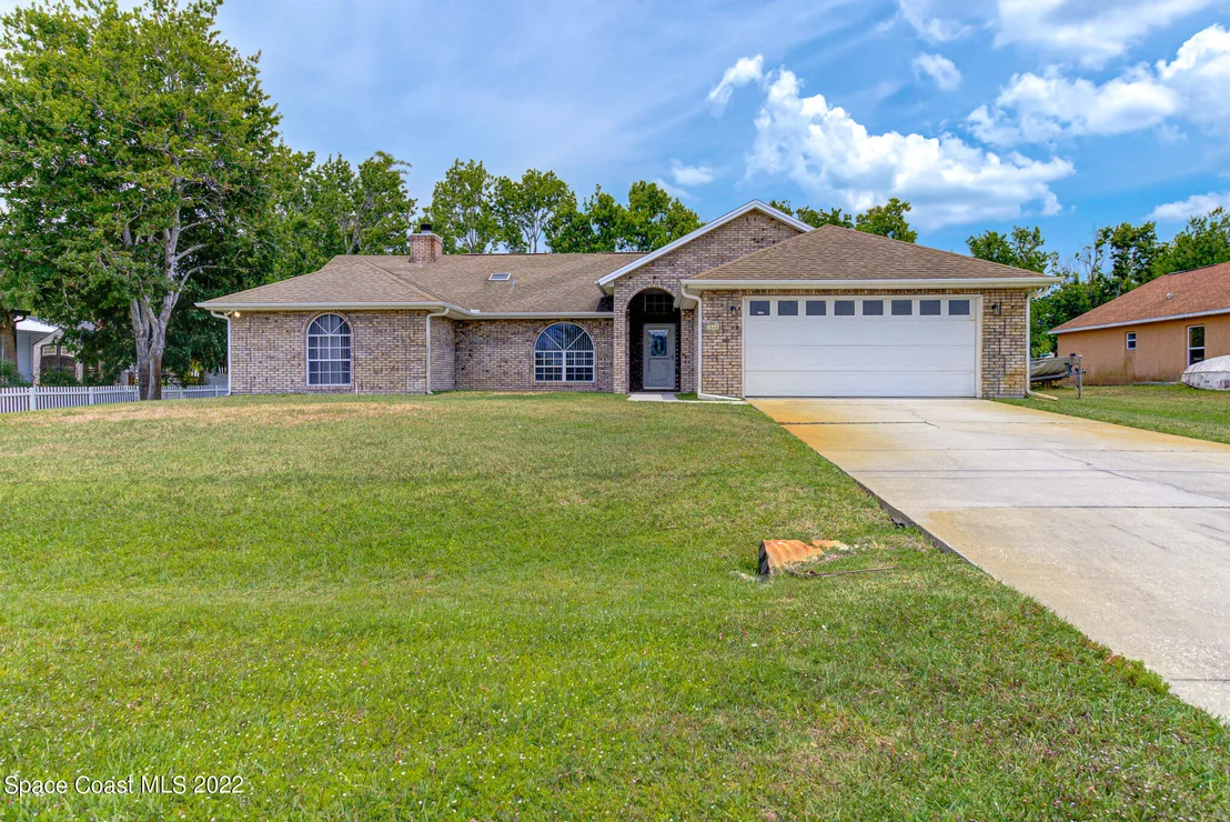 Photo of 1545 Corey Road