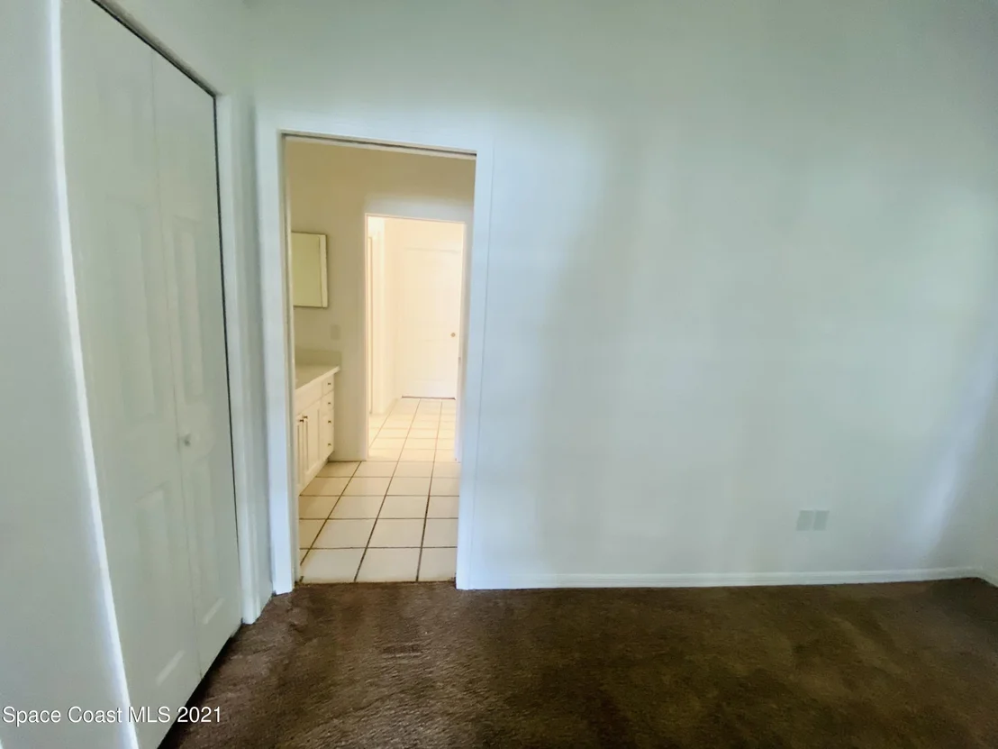 Photo of 6610 Corsica Boulevard