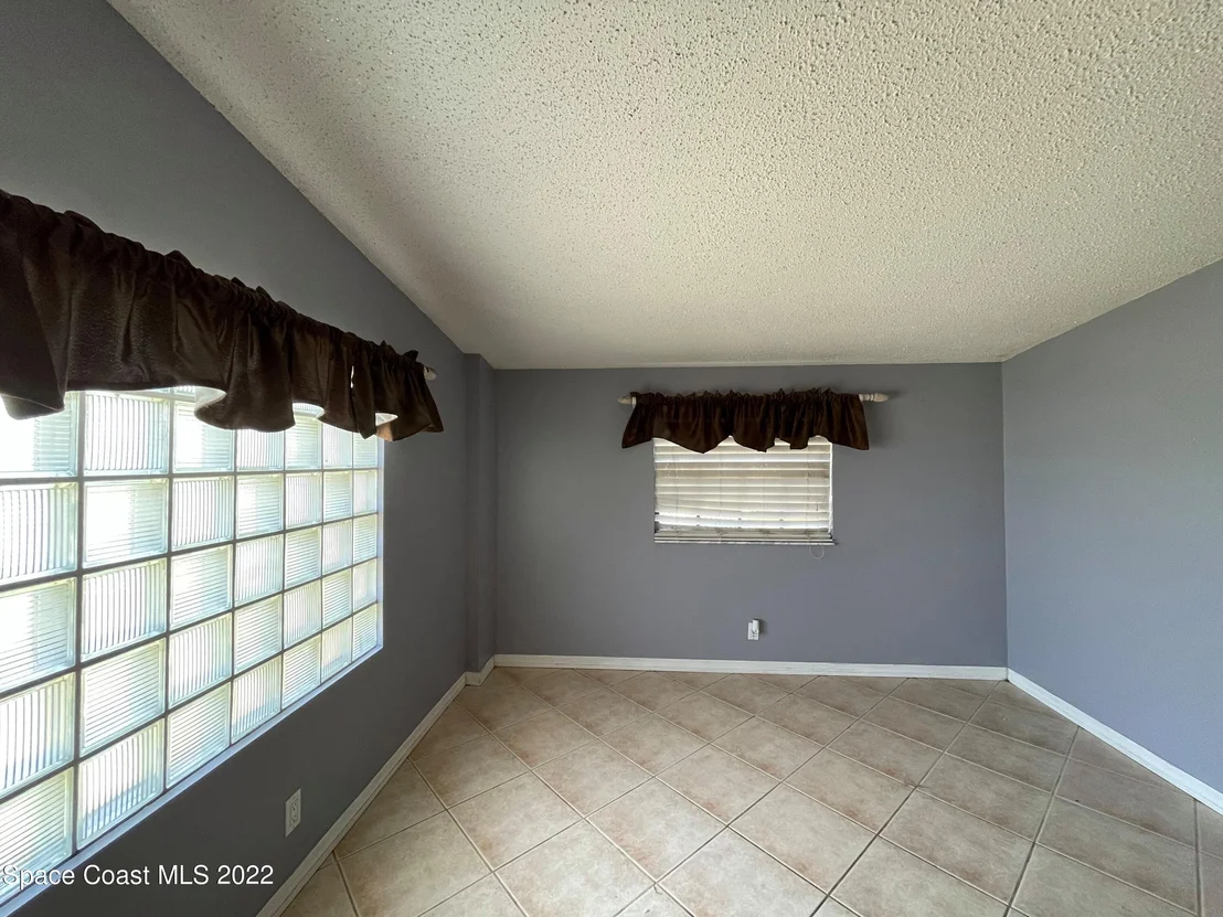 Photo of 1595 Seneca Drive