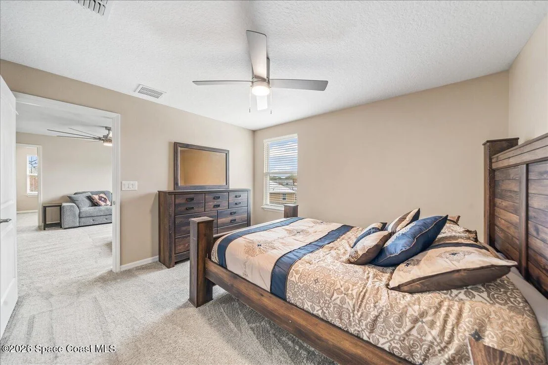 Photo of 800 Lyons Circle NW