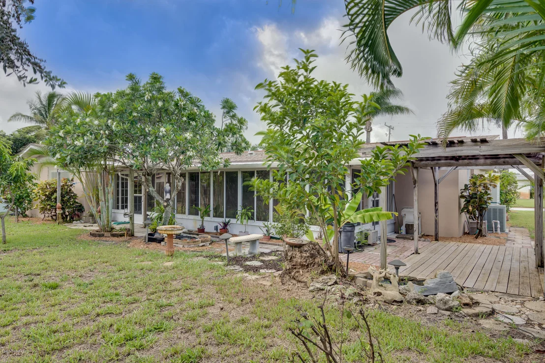 Photo of 385 Yuma Drive