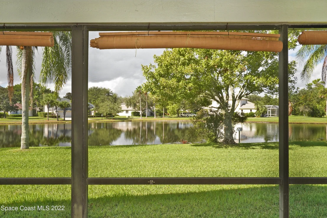 Photo of 452 Crystal Lake Drive