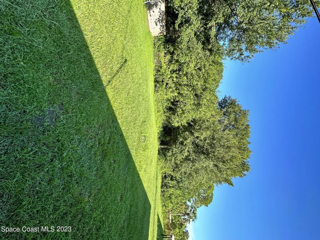 Photo of 413 Lincoln Road